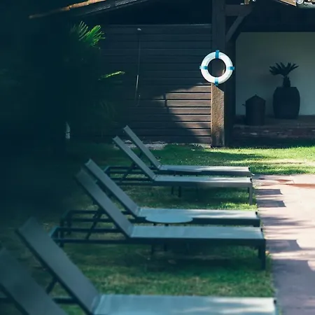 Arce - Piscine , Padel, Cheminee Szálloda