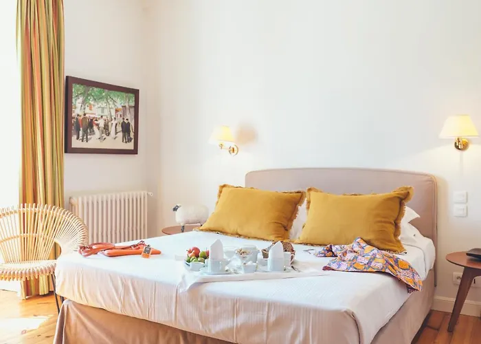 Hotel Arce