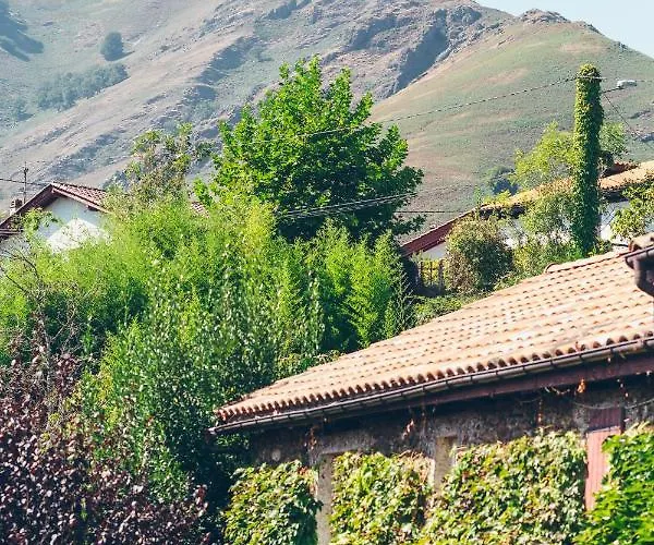 Arce Отель Сент-Этьен-де-Баигорри